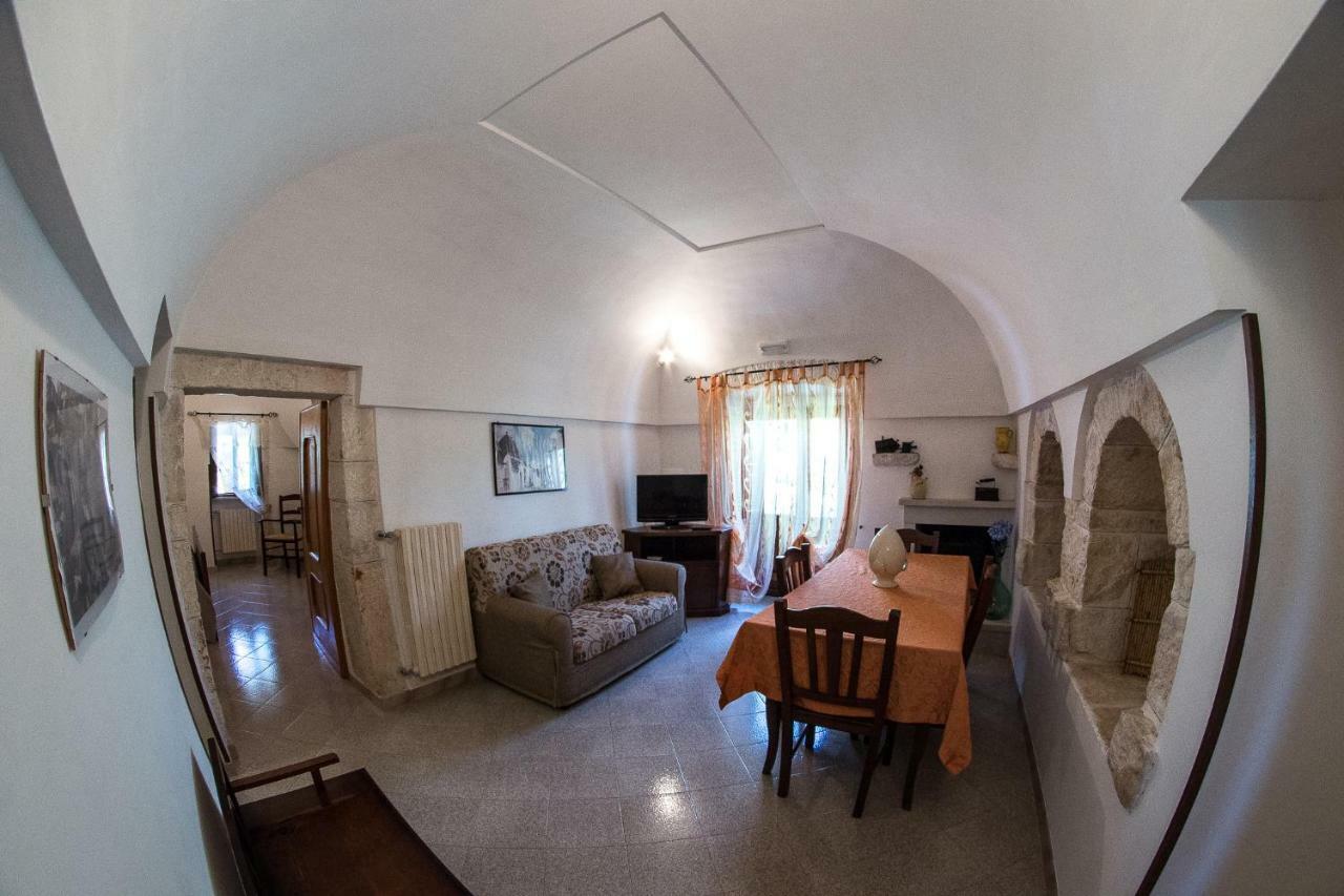 Agriturismo Grotta Di Figazzano Cisternino Exterior photo
